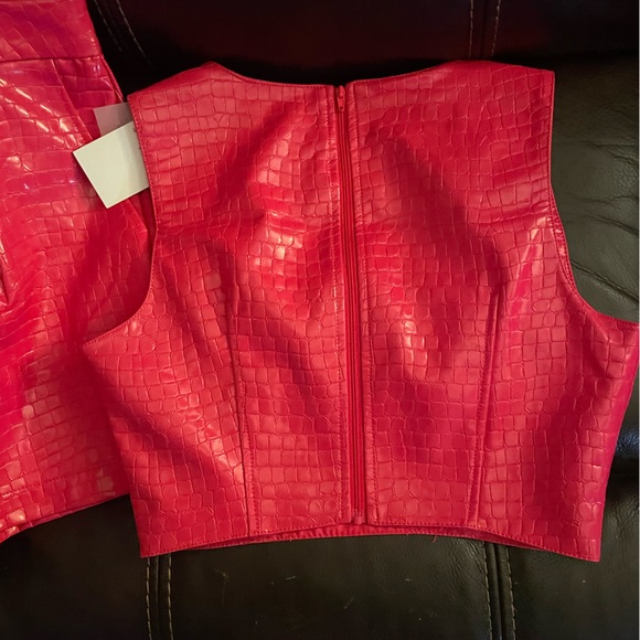 7 For All Mankind, short set, pink faux leather. - Picture 5 of 6